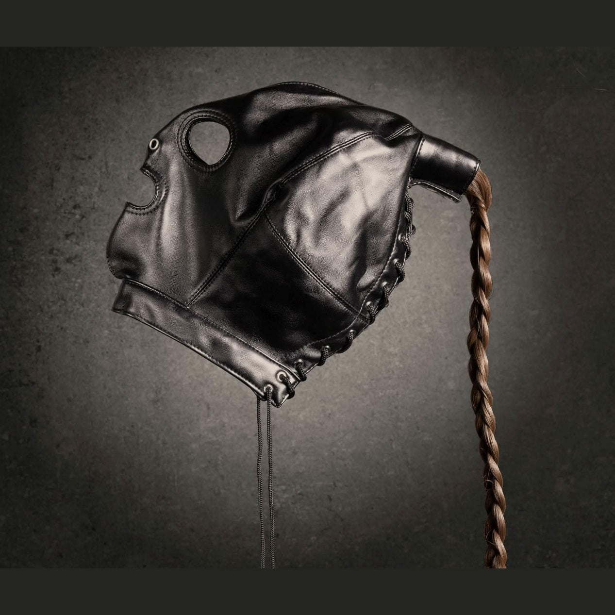 5b4fe2fe18294d230f5adea80a285270